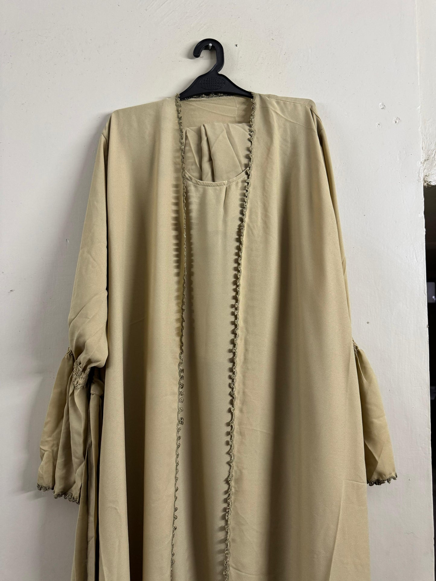 INNER ATTACHED ABAYA WITH HIJAB