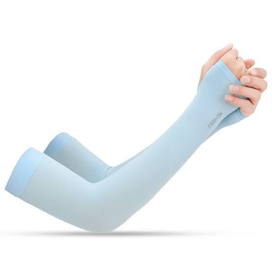 Arm sleeves with Thumb